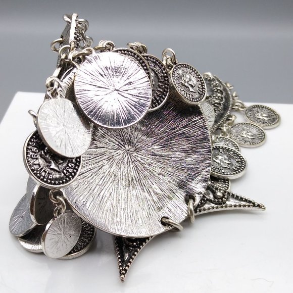 Vintage Dramatic Bib Statement Necklace, Tribal Medallion in Silver Tone - Picture 5 of 5